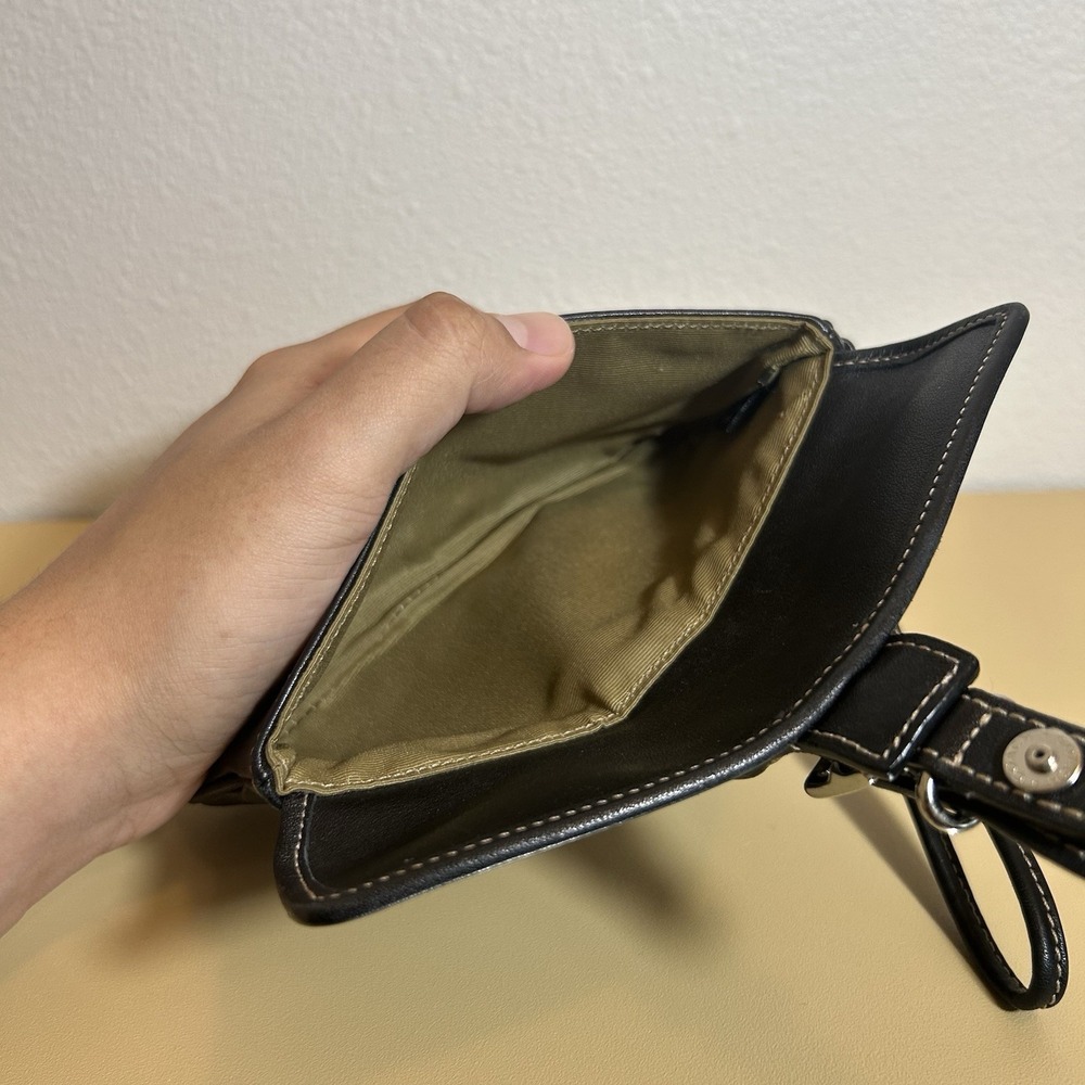 Coach Vintage Black Leather Buckle Wristlet Clutch Silver Buckle W Tag - Picture 10 of 12